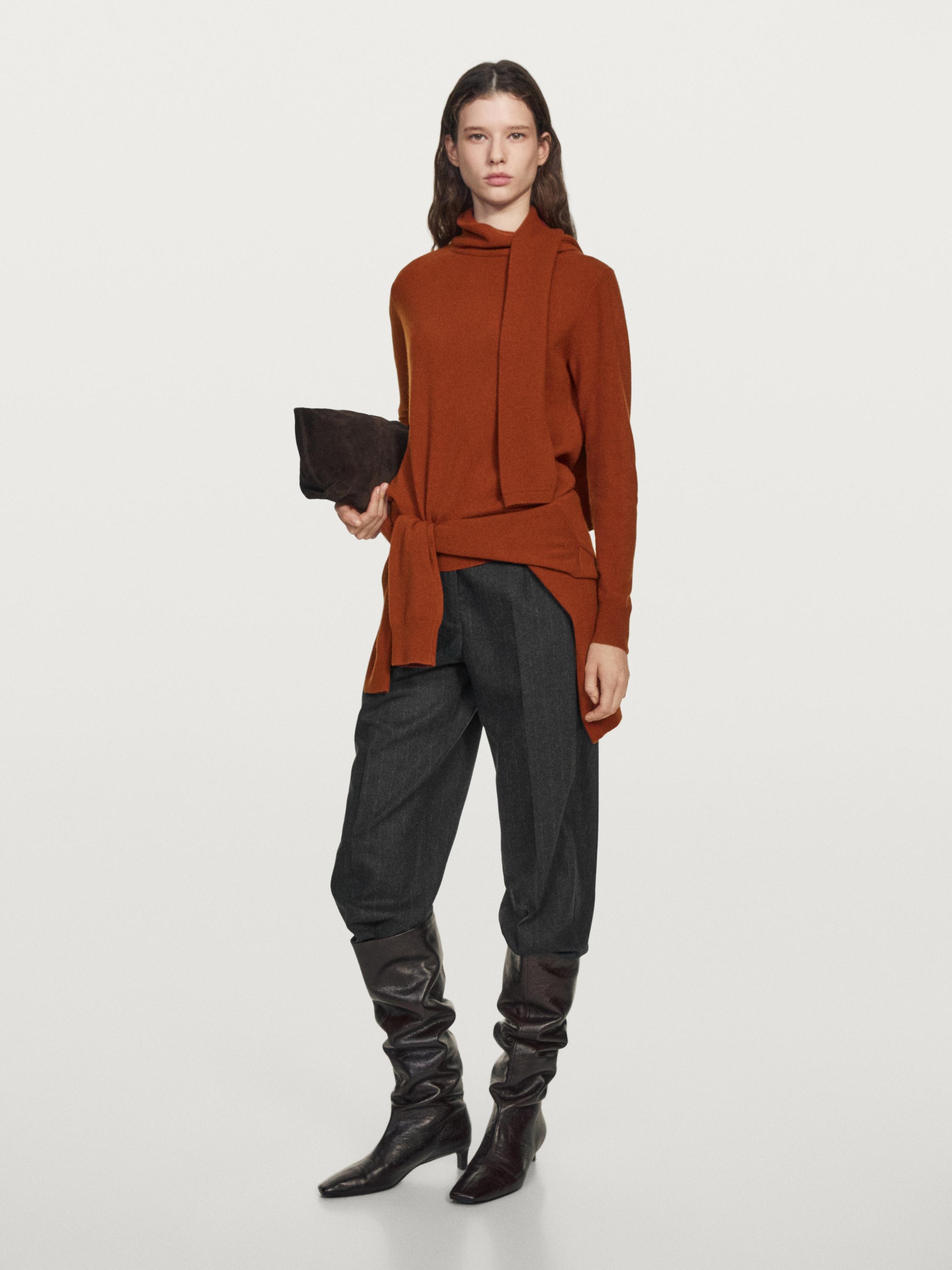 Pull en laine mélangée avec écharpe